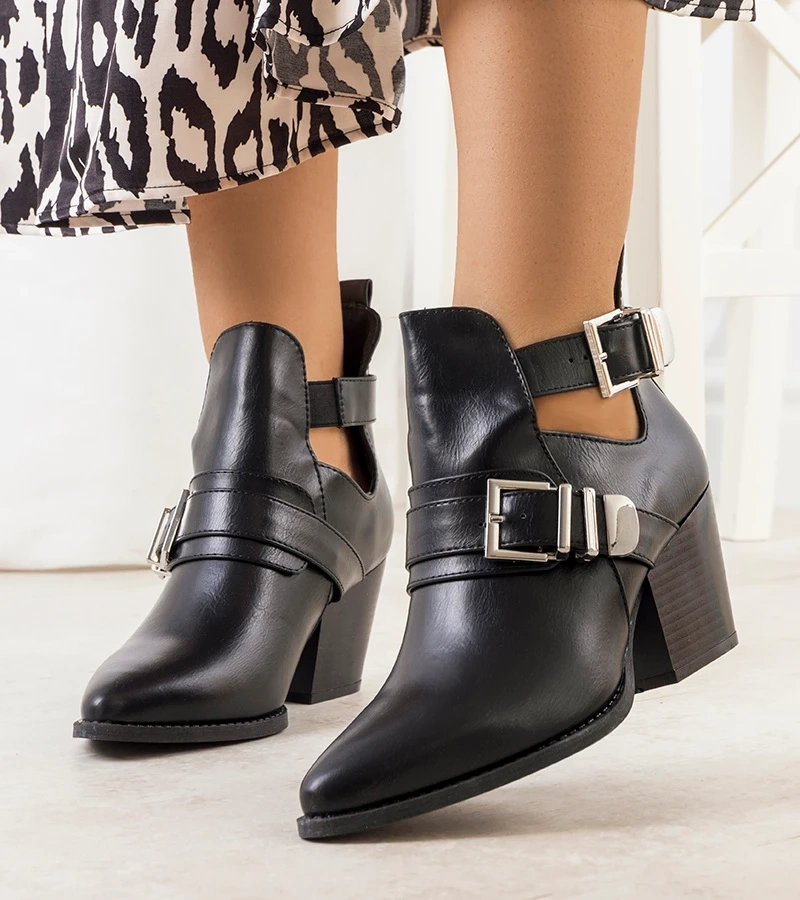 Black botki women's Itabi