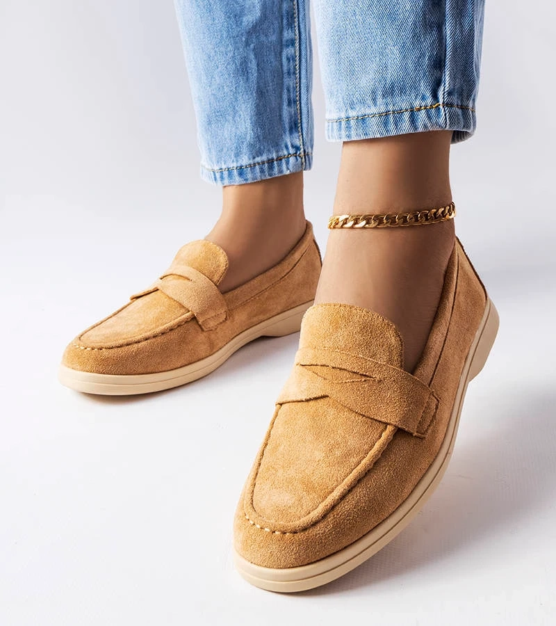 Béžové mokasíny z eko-semišu od spoločnosti Ferragus