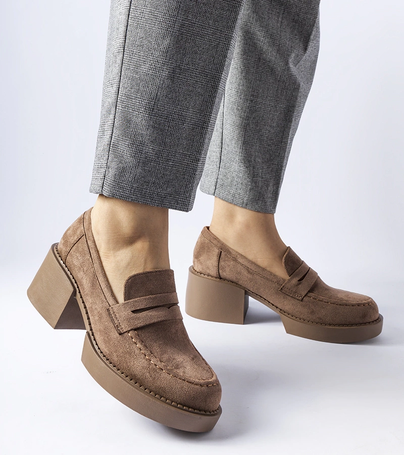 Hnedé mokasíny na podpätku z ekokože Gaspare