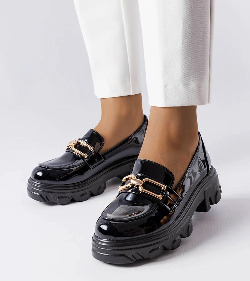 Čierne lakované poltopánky Lemaître