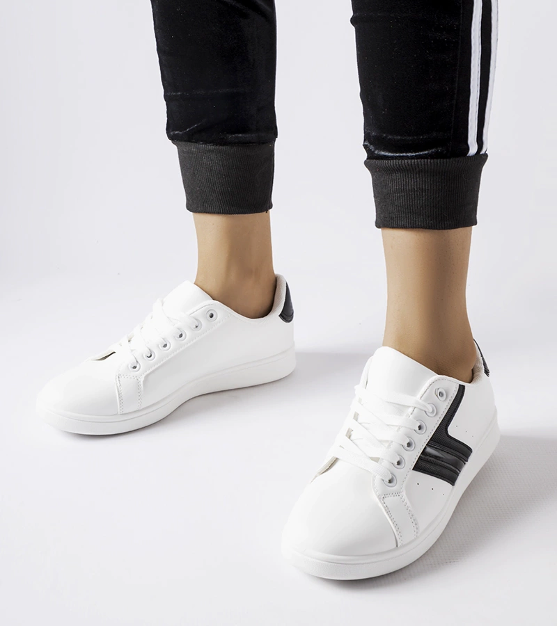 Biele tenisky s čiernymi vložkami Rizzo