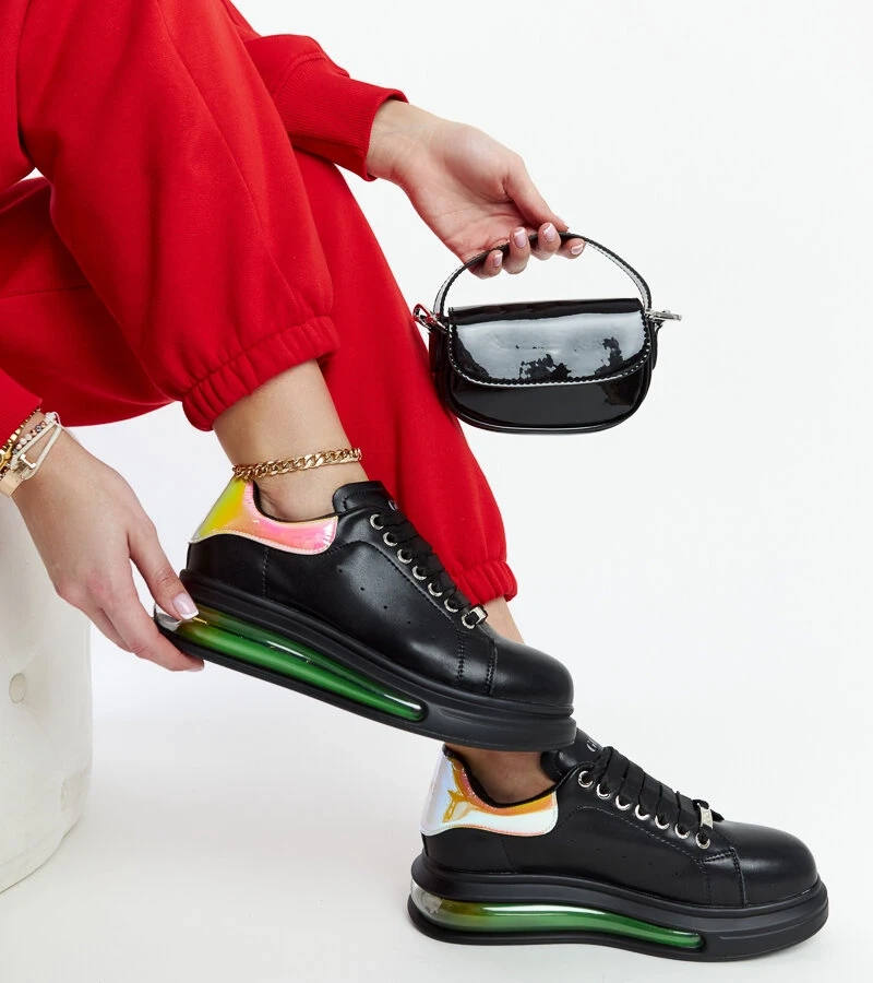 Čierne tenisky na platforme GOE NN2N4030