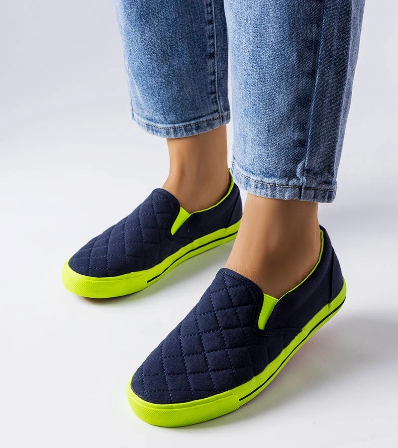 Tmavomodré prešívané slip-on tenisky Balsamo