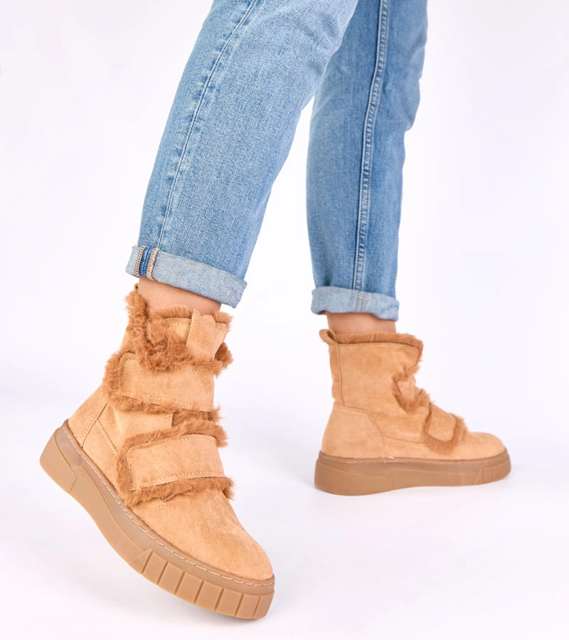 Hnedé členkové topánky na suchý zips zdobené kožušinkou Grace