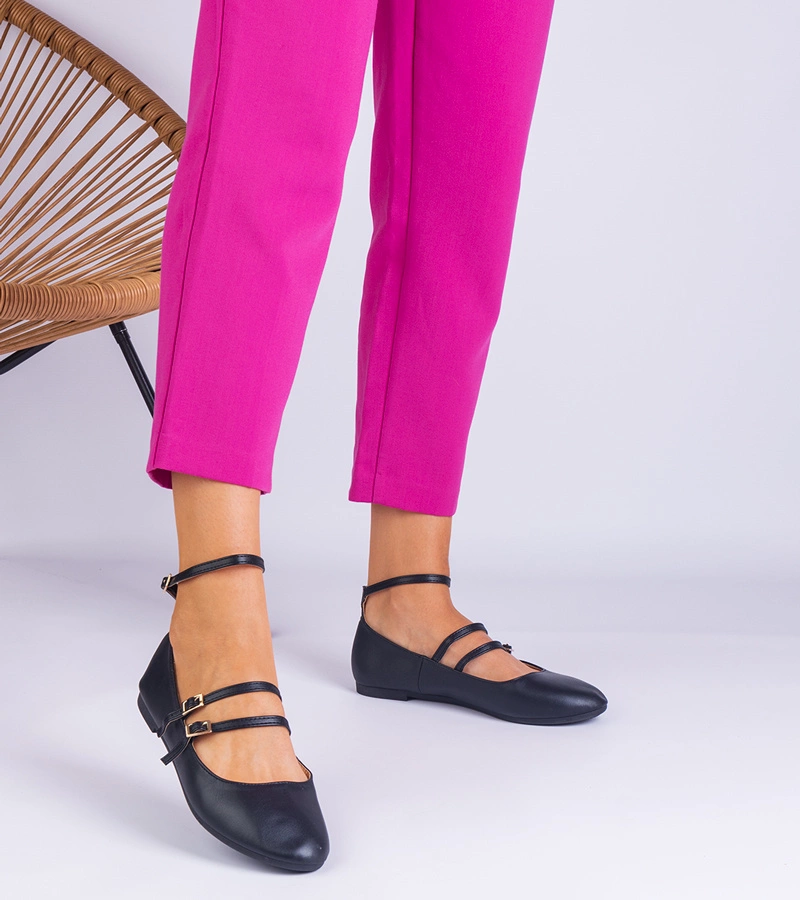 Čierne balerínky z eko kože s prackami Vitoldora