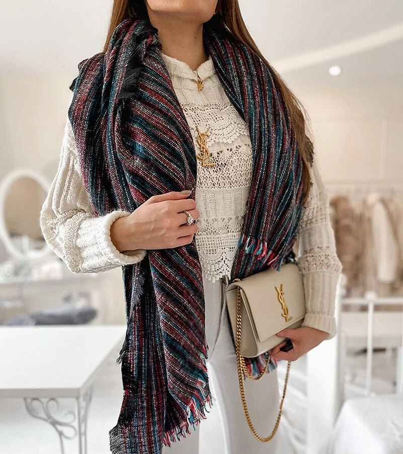 Námornícky modrý šál Kobe