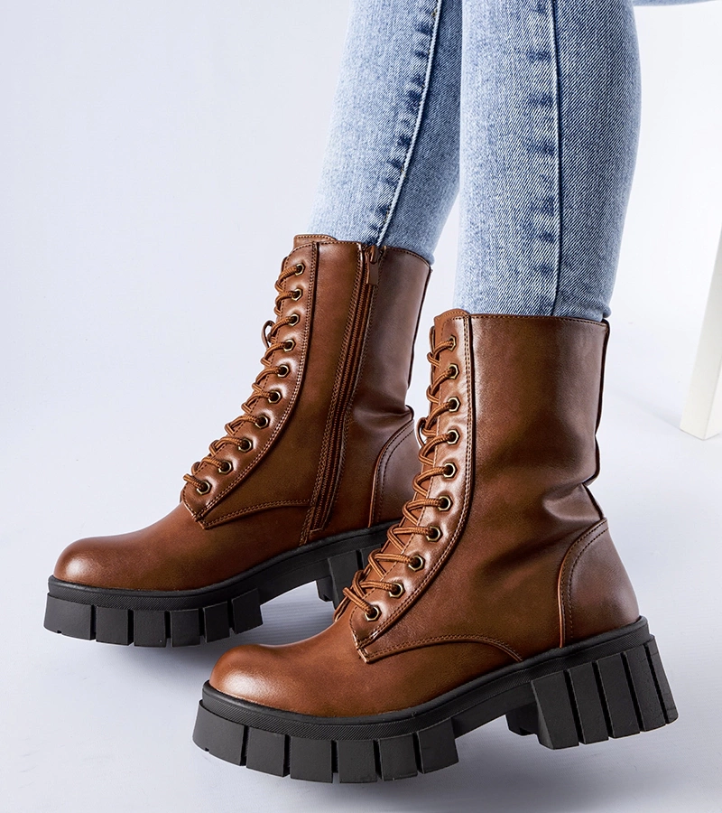 Karamelové klasické workery Pedraza