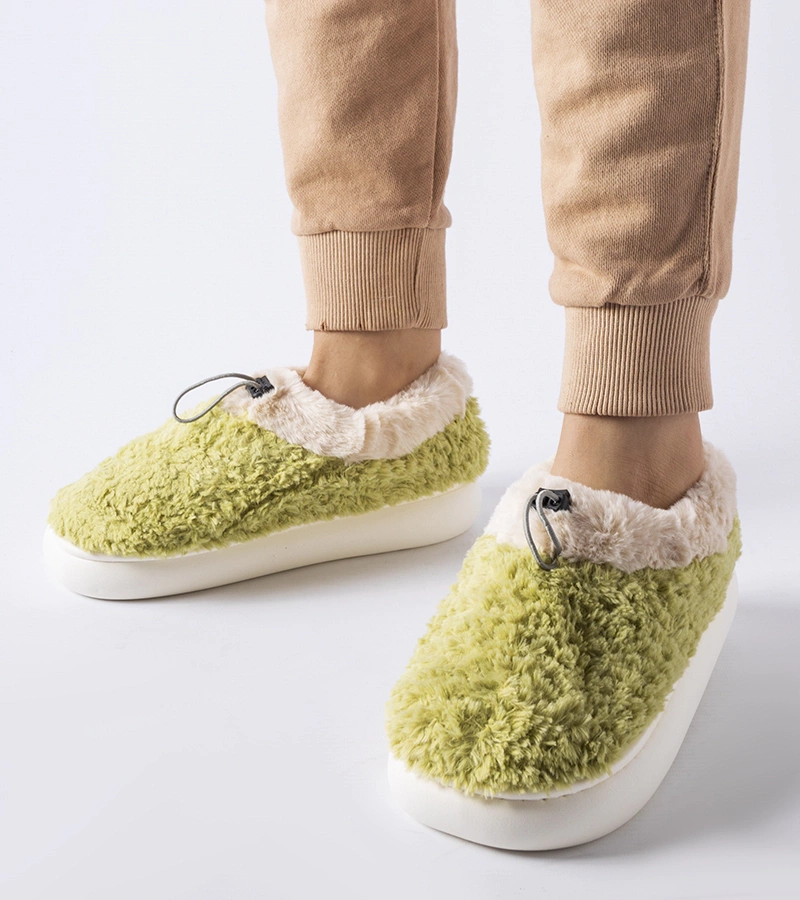 Zelené teplé papuče s zakrytou pätočkou Aurelio