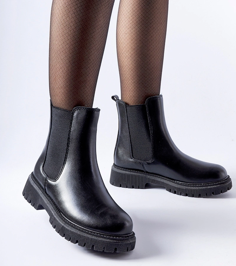 Čierne zateplené klasické topánky Noas