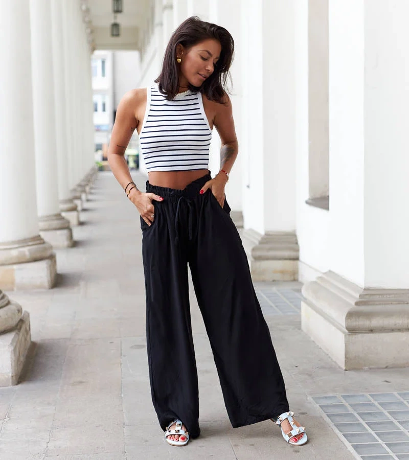 Čierne nohavice voľného strihu Pisani