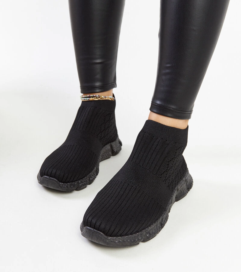 Čierne ľahké športové tenisky Vaclava