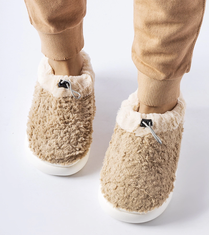 Teplé béžové pantofle s uzavretou pätou Aurelio