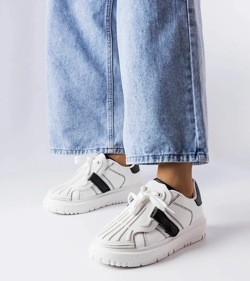 Čiernobiele tenisky na platforme od spoločnosti Binet