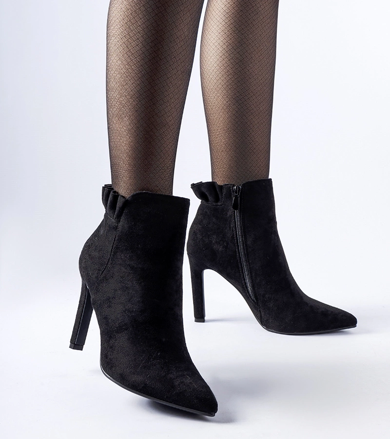 Čierne čižmy s volánikom na opätku Dolcelino