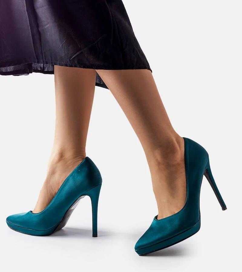 Tmavozelené saténové ihlice Silje