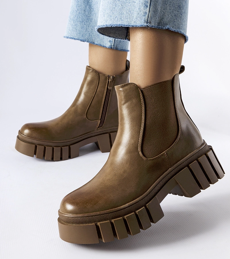 Hnedé papuče na platforme Giusy