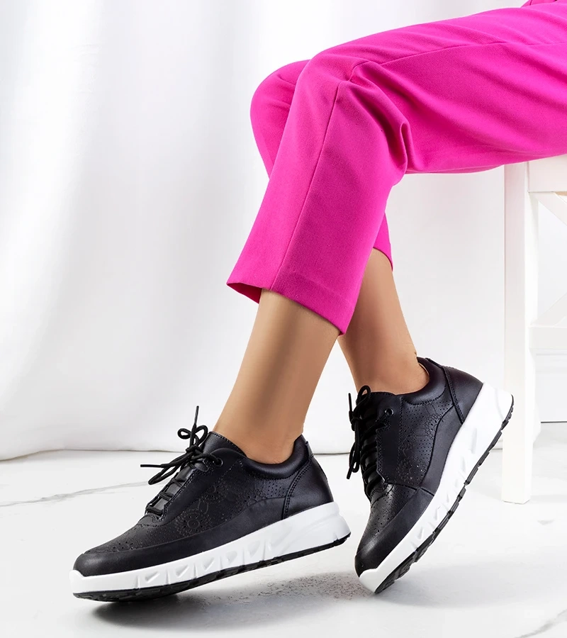 Čierne kožené tenisky Kaypa