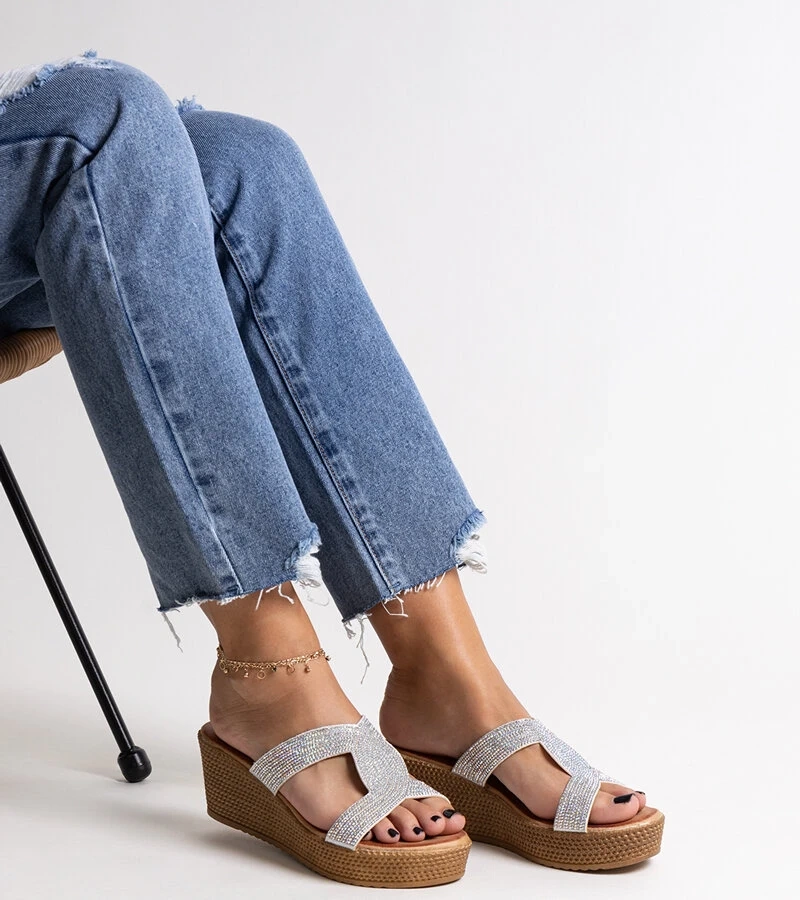 Strieborné platformové sandále so zirkónmi Antuanet