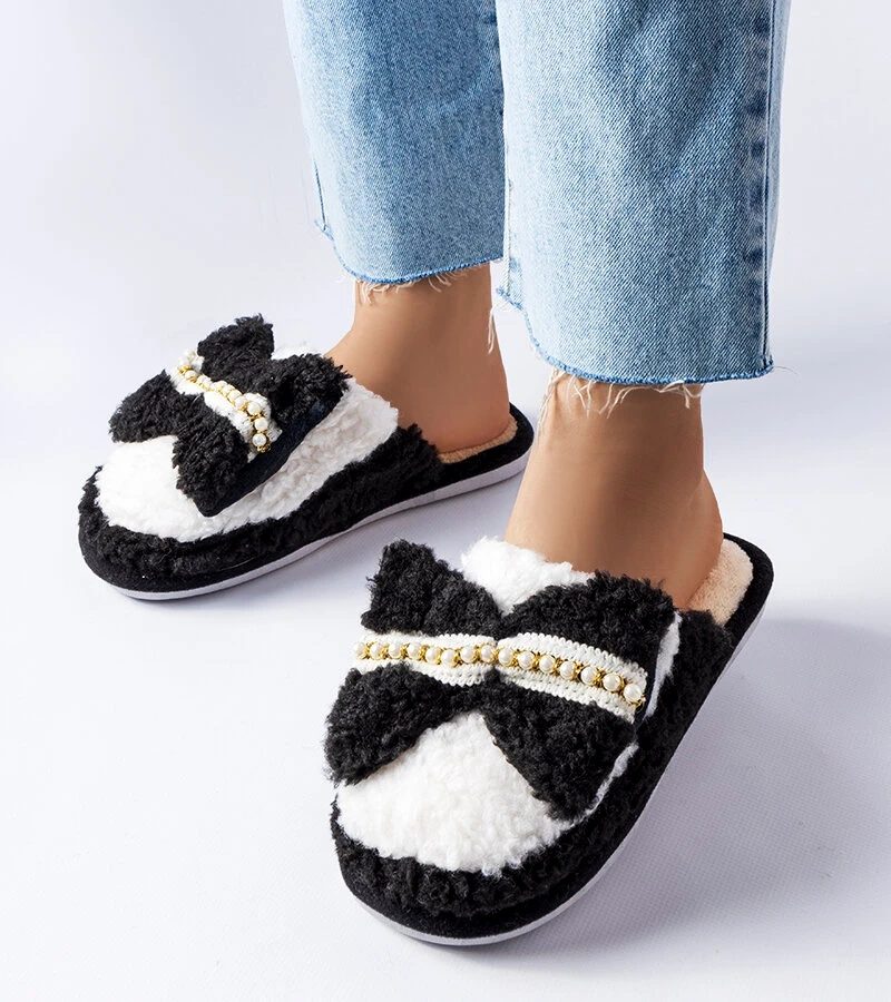 Čiernobiele papuče s mašľou