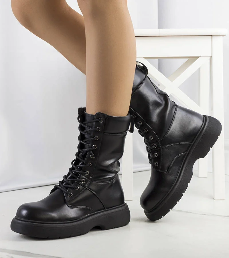 Dámske čierne trapery Costel