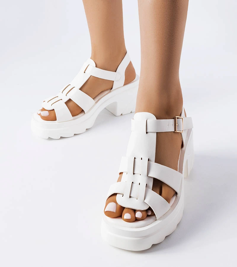 Biele sandále Sunset na podpätku