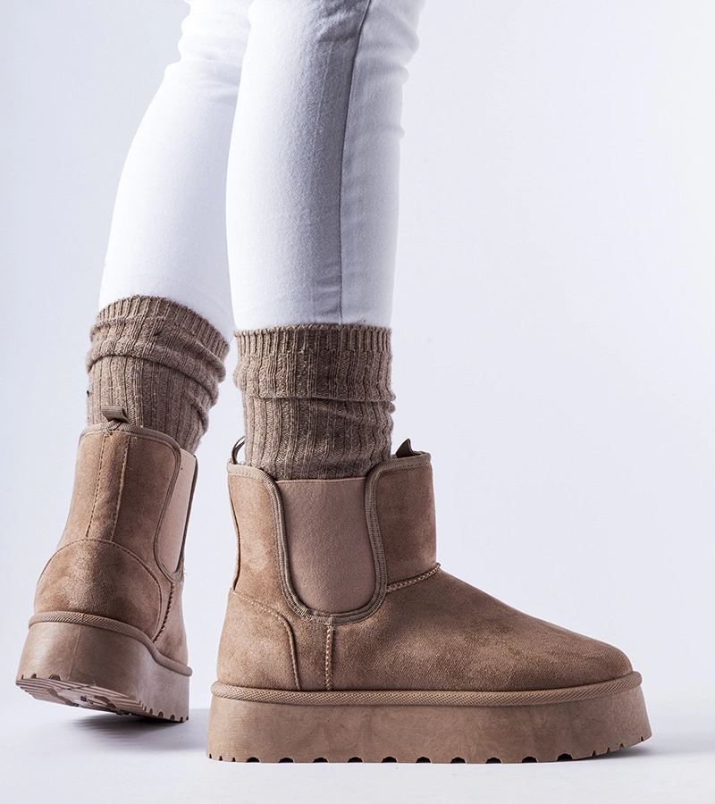 Hnedé snehule s gumami po stranách Bertino