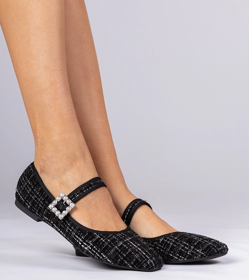 Čierne dámske balerínky s prackou a kryštálikmi Piona