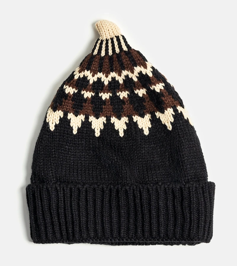 Čierna čiapka Abner