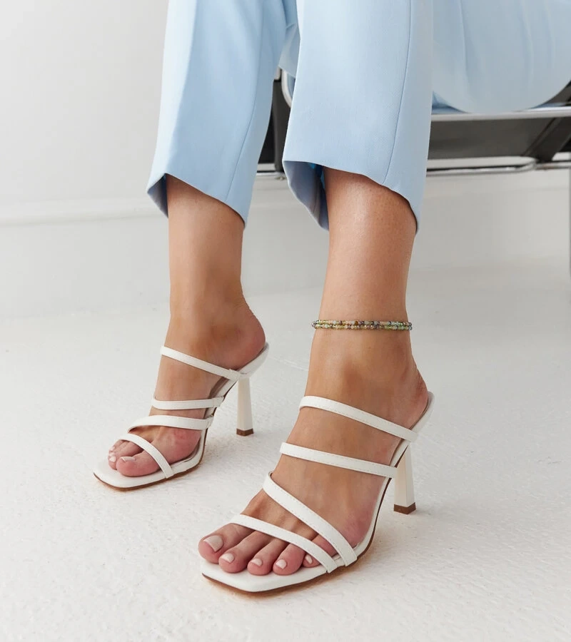 Biela sandále na podpätku Semira