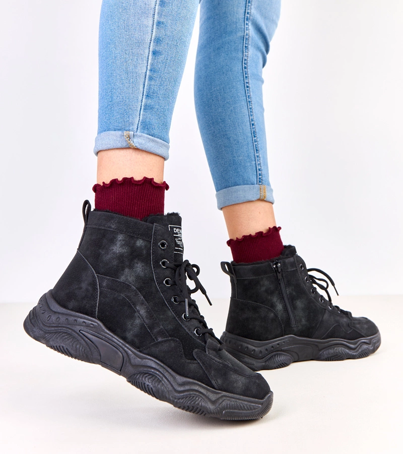 Czarne traperki ekozamszowe z futerkiem Chakles