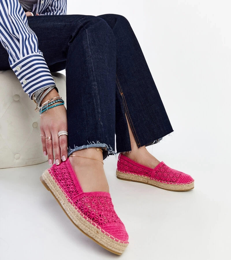 Tmavo ružové čipkované espadrilky na platforme Samra