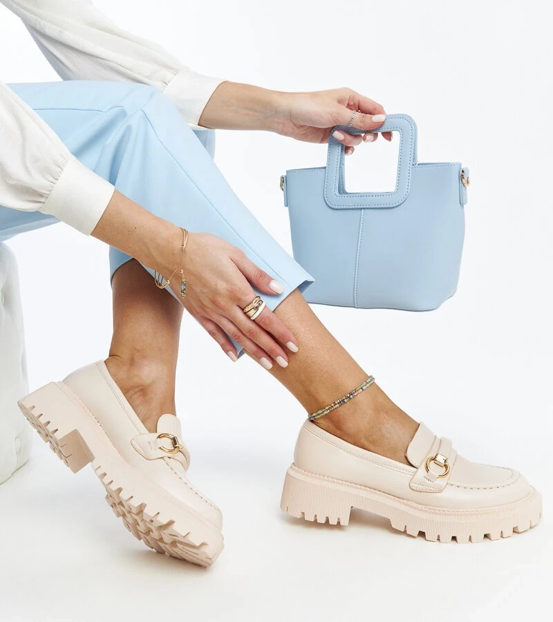 Bežové mokasíny s prackou Lasima