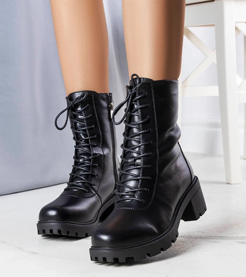 Čierne zateplené topánky Casgra