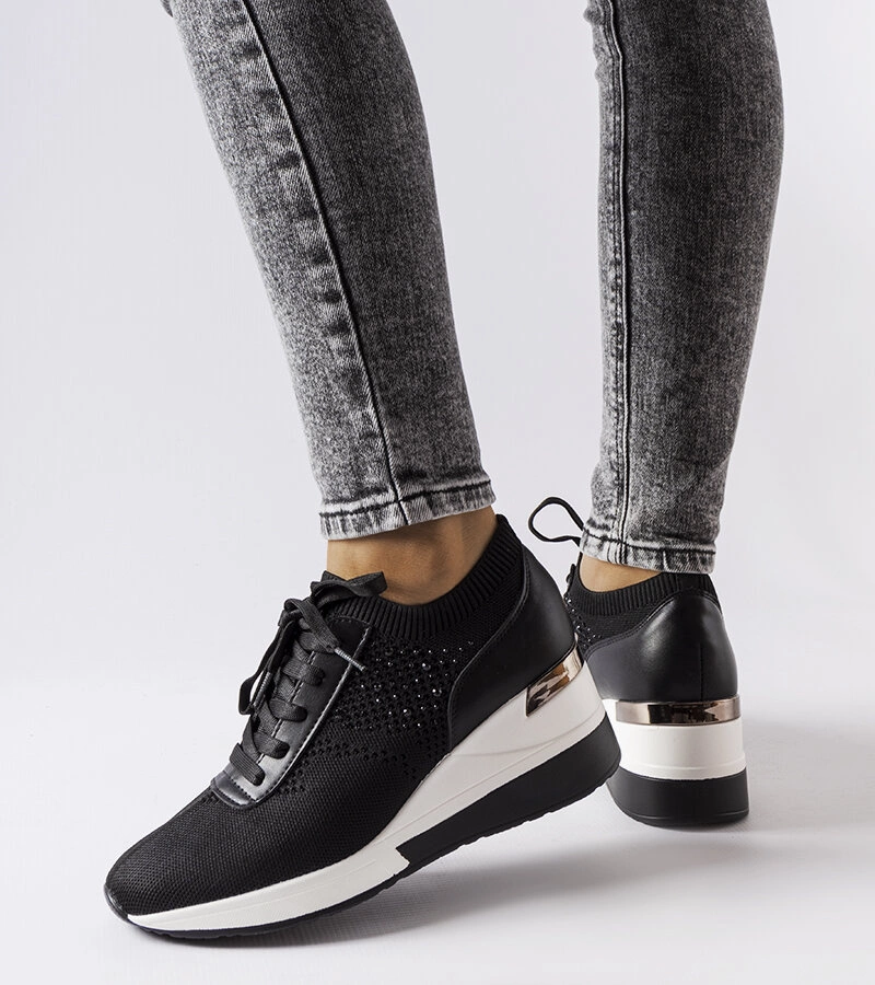 Čierne tenisky na platformách so zirkónmi Vala