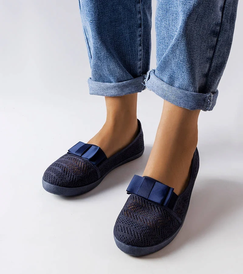 Ažurové tenisky Zorda v námorníckej modrej farbe