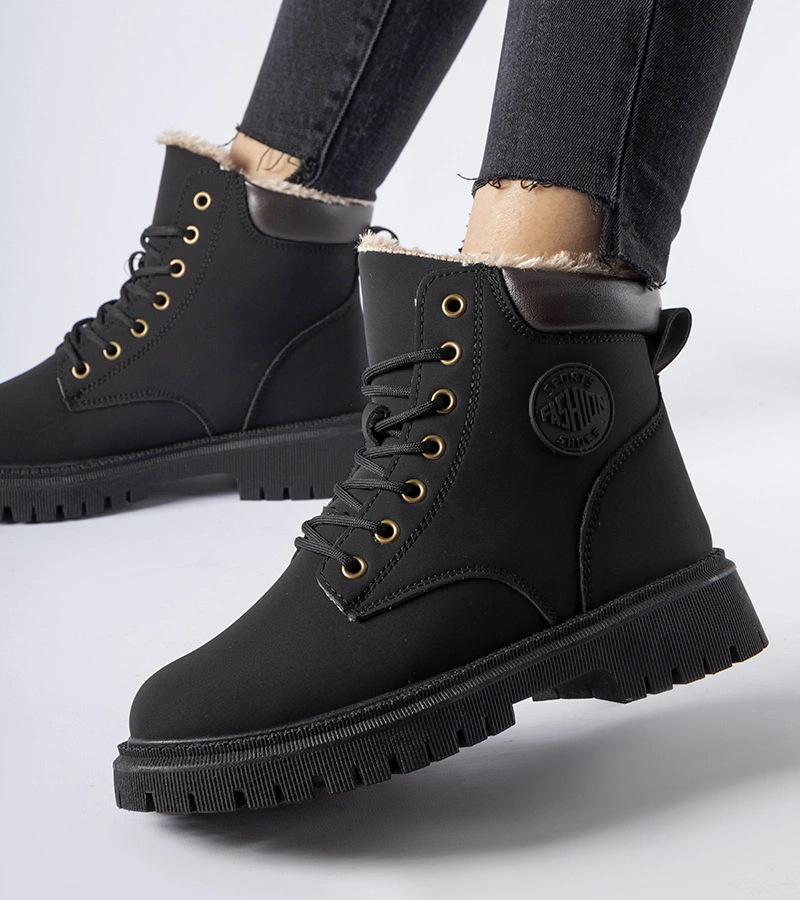 Čierne zateplené trapery Medole