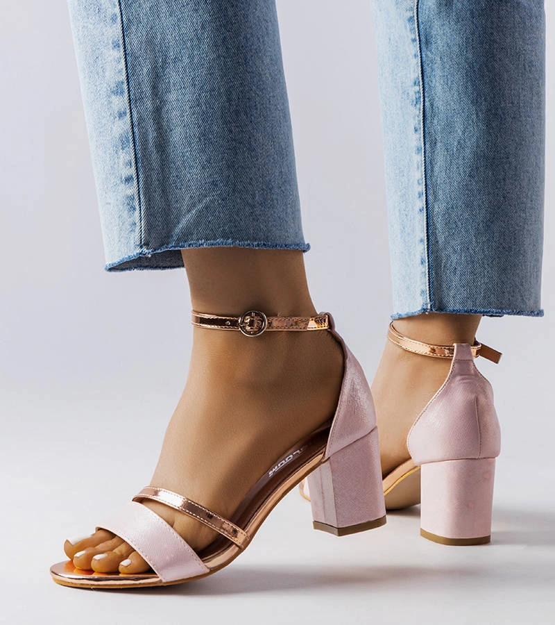 Ružovo-zlaté sandále na podpätku Tetradi
