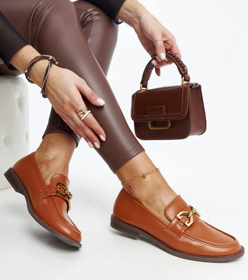 Hnedé mokasíny s prackou Lea