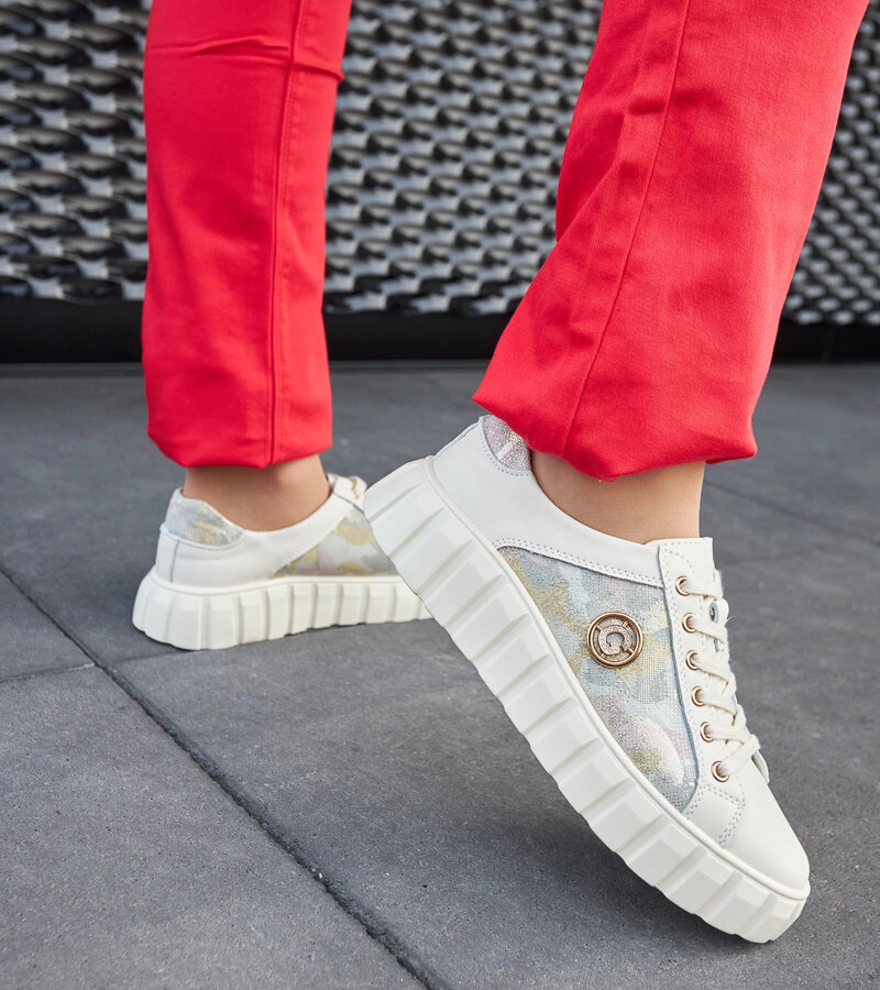 Beige kožené tenisky s kubickým zirkónom Stradone