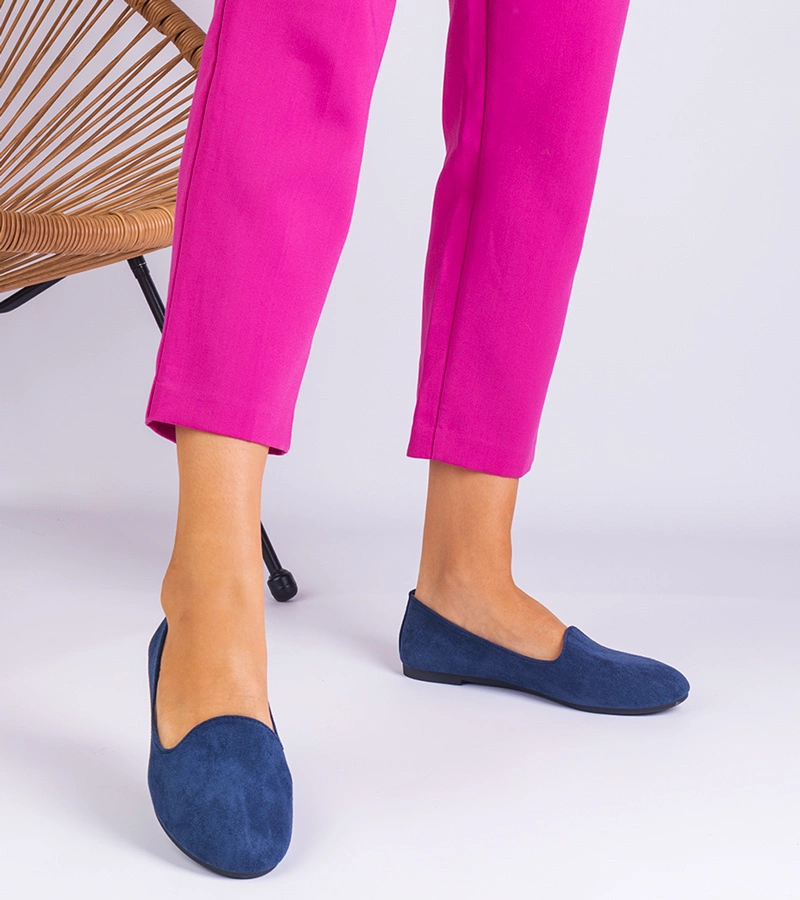 Tmavomodré klasické balerínky z ekosemišu Valensia