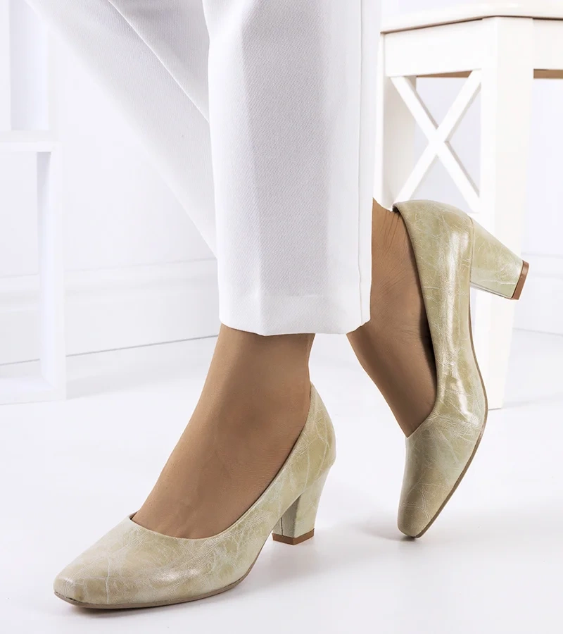 Béžové klasické lodičky Bond