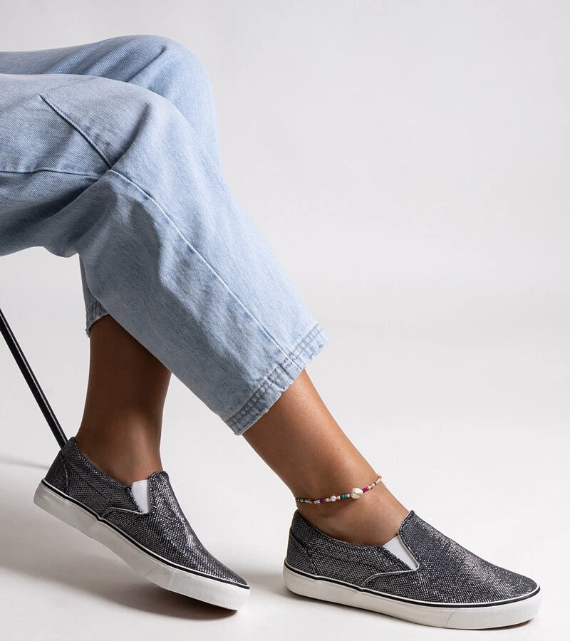 Čierne lesklé tenisky Lublubah