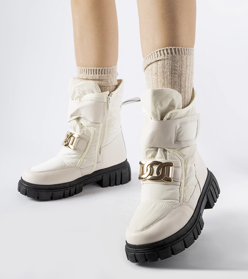 Bežové snehule s ozdobnou sponkou Athos.