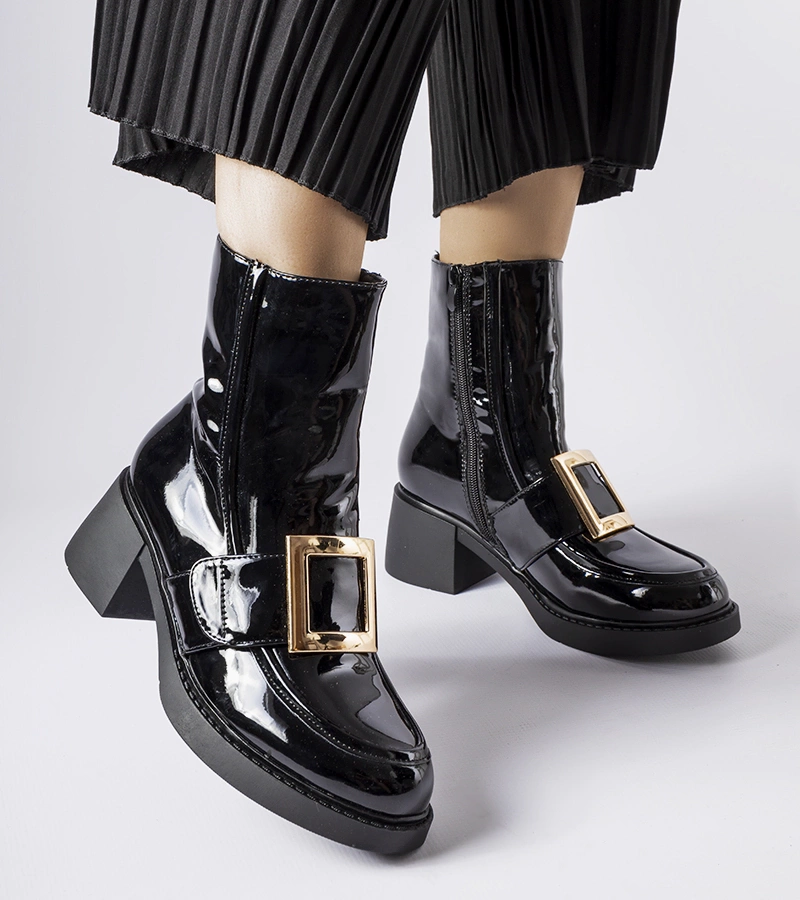 Čierne lakované čižmy Girardi na podpätku