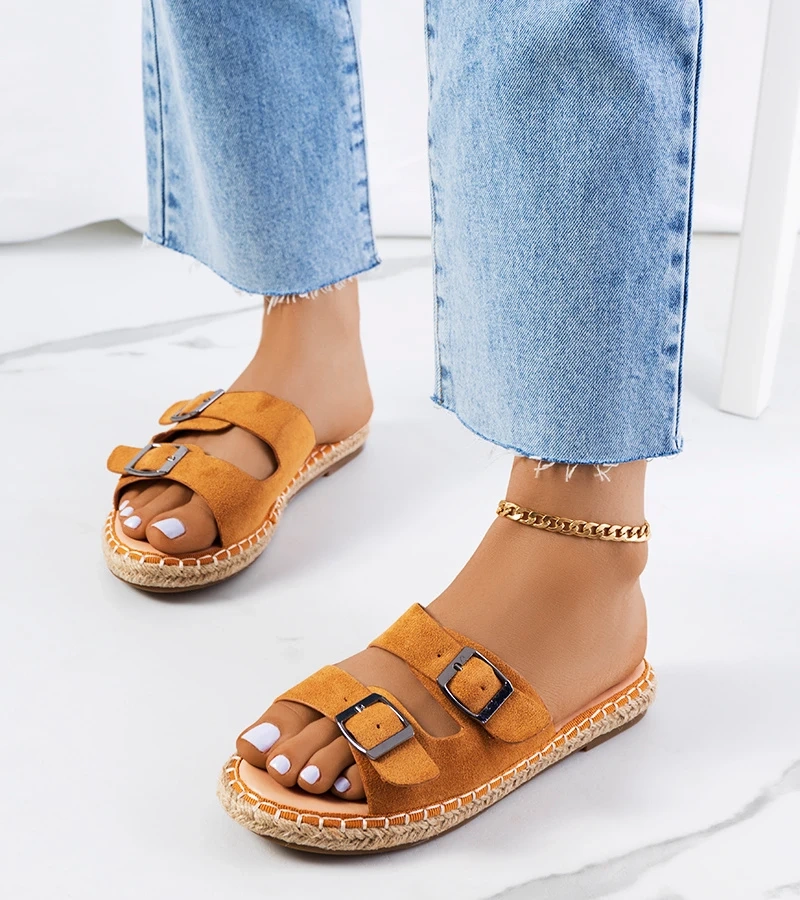 Hnedé dámske žabky Finnan