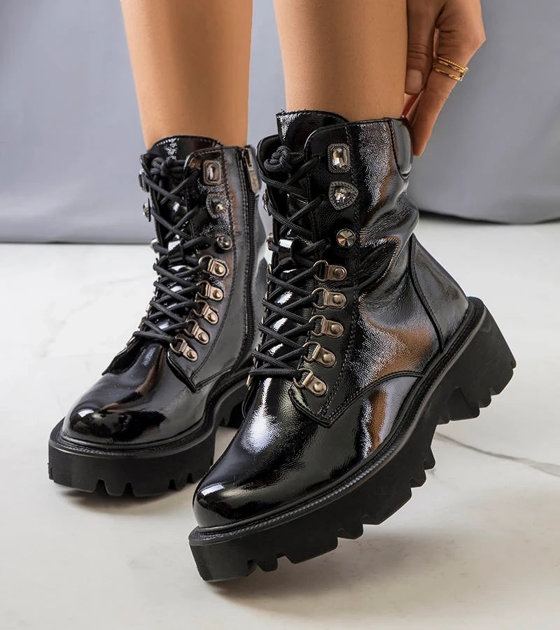 Čierna botki na podrážke traktora Iglesia